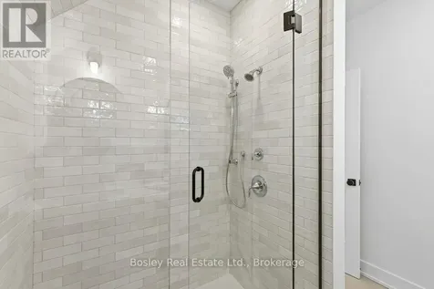130 Fifth Street Collingwood ON L9Y 5V1