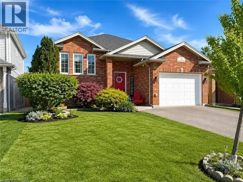 3 Oliver Court Brantford ON N3T 6N6