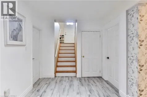 3 Oliver Court Brantford ON N3T 6N6