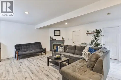 3 Oliver Court Brantford ON N3T 6N6