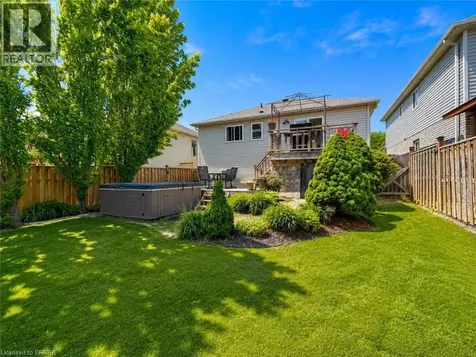 3 Oliver Court Brantford ON N3T 6N6