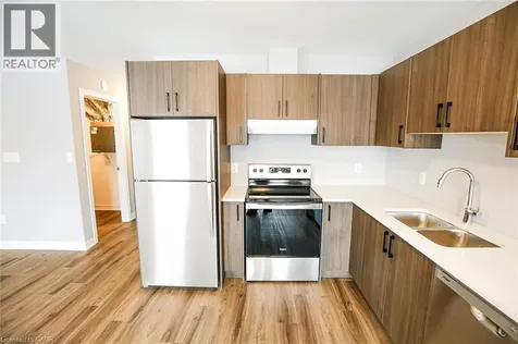 46 Pietz Avenue Welland ON L3C 1Z4