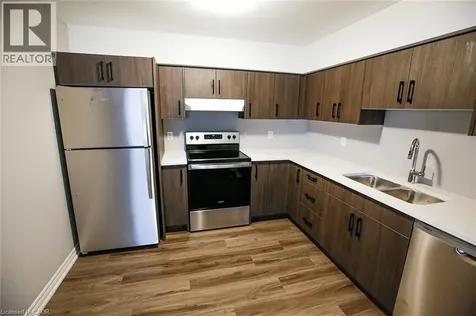 40 Pietz Avenue Welland ON L3C 1Z4