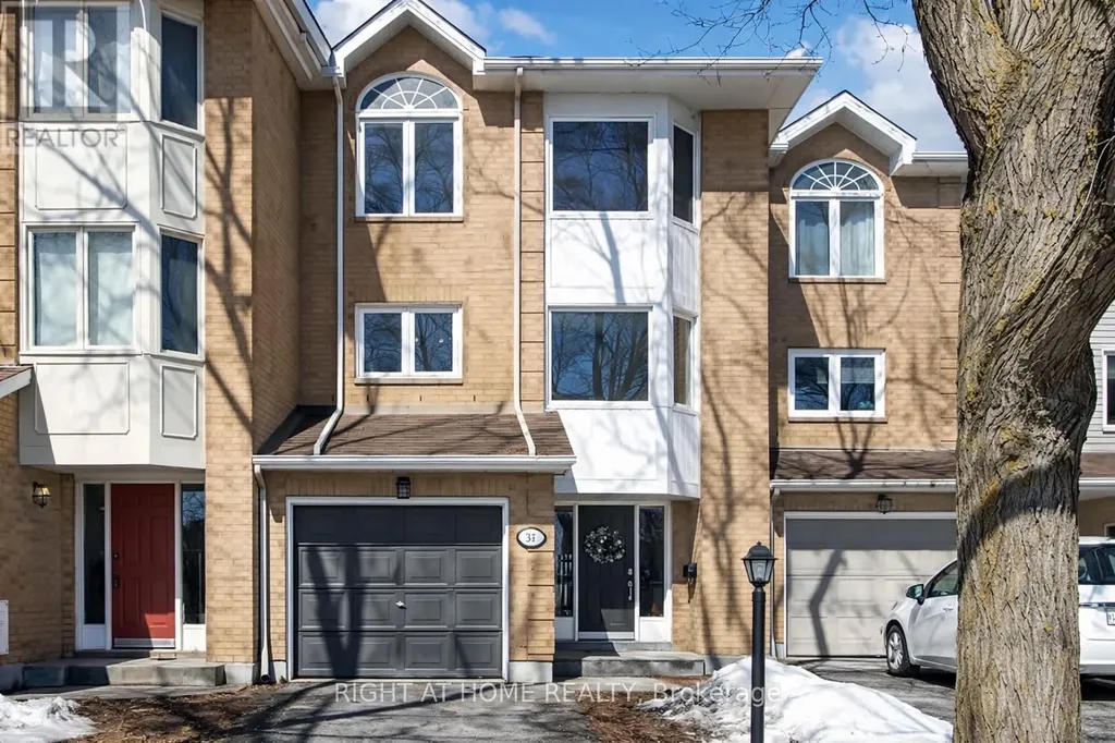 34 Kenmare Place Ottawa ON K2J 3L9
