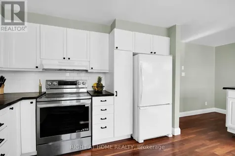 34 Kenmare Place Ottawa ON K2J 3L9