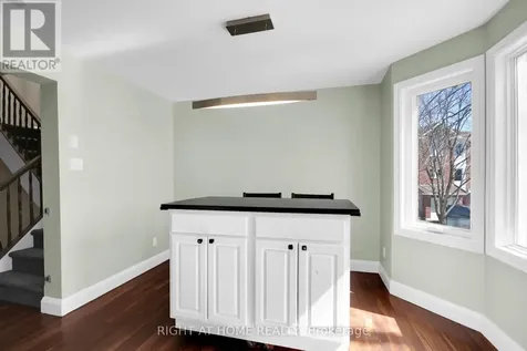 34 Kenmare Place Ottawa ON K2J 3L9