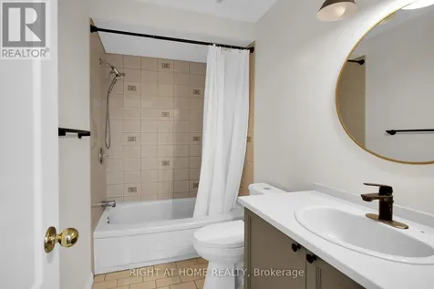 34 Kenmare Place Ottawa ON K2J 3L9