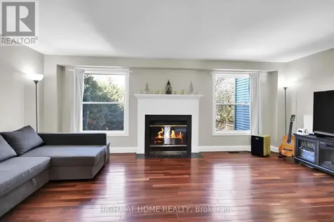 34 Kenmare Place Ottawa ON K2J 3L9