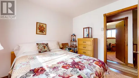 14 Seneca Crescent Tiny ON L9M 0C9