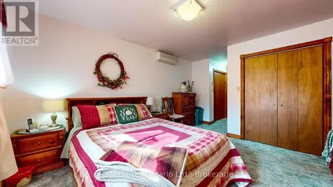 14 Seneca Crescent Tiny ON L9M 0C9