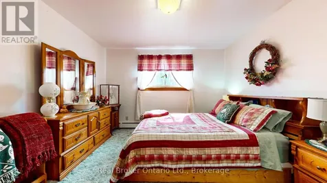 14 Seneca Crescent Tiny ON L9M 0C9
