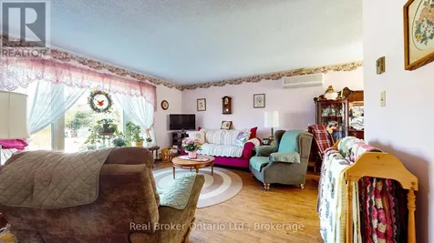 14 Seneca Crescent Tiny ON L9M 0C9