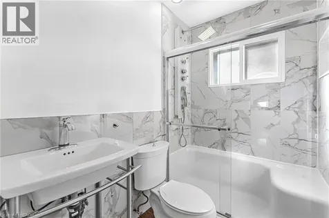 6122 Mayfair Drive Niagara Falls ON L2J 1W1