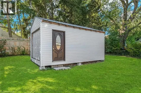 6122 Mayfair Drive Niagara Falls ON L2J 1W1