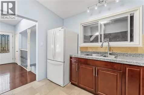 6122 Mayfair Drive Niagara Falls ON L2J 1W1