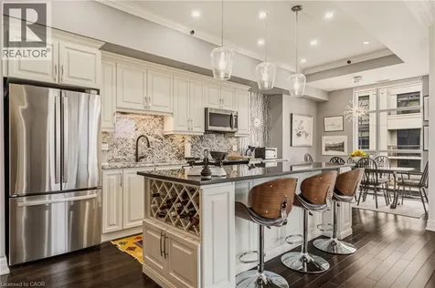 90 Charlton Avenue West Hamilton ON L8P 0B4