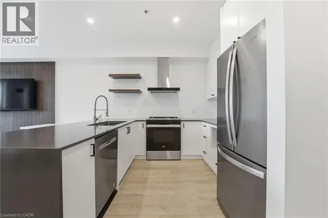 120 Springvalley Crescent Hamilton ON L9C 0G2