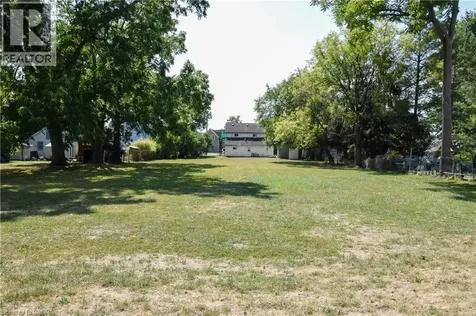 121 Cross Street East Dunnville ON N1A 1B8