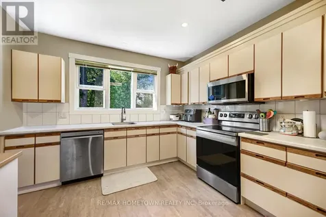 6 Maplewood Circle Brockville ON K6V 1N4
