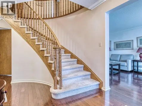 21 Bascary Crescent St. Catharines ON L2S 3M7