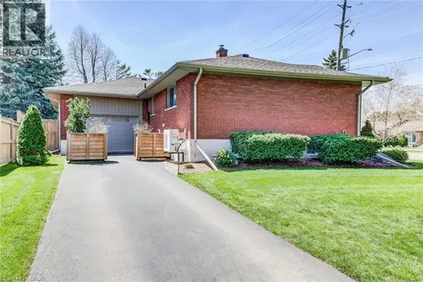 213 Union Street East Waterloo ON N2J 1C9