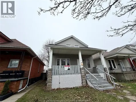 1117 Dougall Windsor ON N9A 4R8