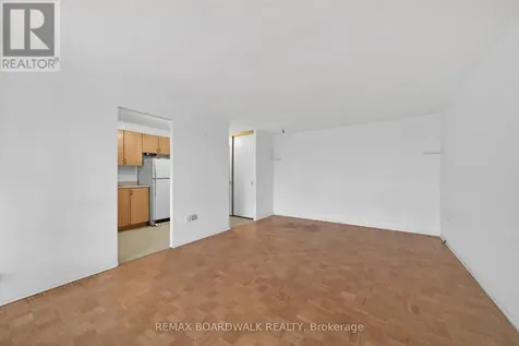 1356 Meadowlands Drive East Ottawa ON K2E 6K6