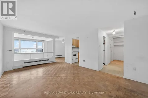 1356 Meadowlands Drive East Ottawa ON K2E 6K6