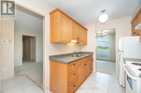 225 Harvard Place Waterloo ON N2J 4H4