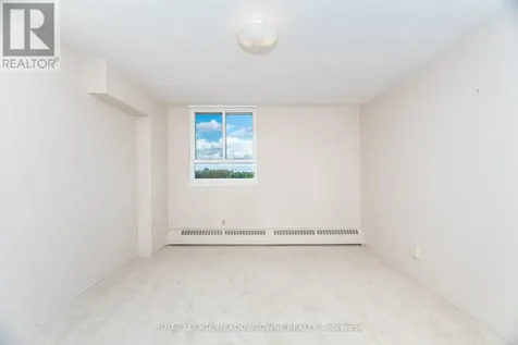 225 Harvard Place Waterloo ON N2J 4H4