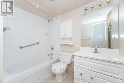 225 Harvard Place Waterloo ON N2J 4H4
