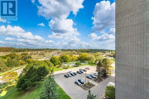 225 Harvard Place Waterloo ON N2J 4H4