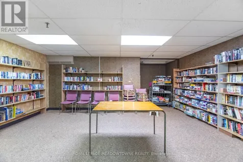 225 Harvard Place Waterloo ON N2J 4H4