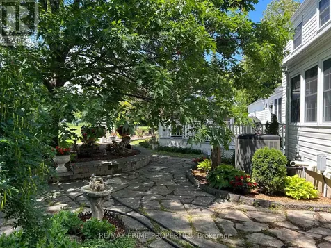 1530 Royal Orchard Drive Ottawa ON K4C 1A9
