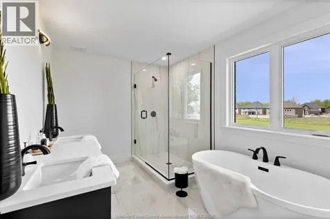 1211 Campana Crescent Lakeshore ON N8L 0K4