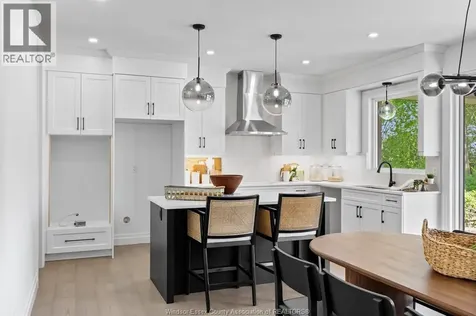 1211 Campana Crescent Lakeshore ON N8L 0K4