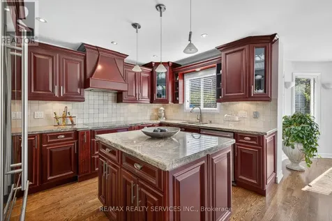 124 Royal Valley Drive Caledon ON L7C 1A5