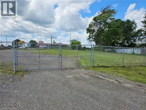 1324 Colborne Street East Brantford ON N3T 5L4