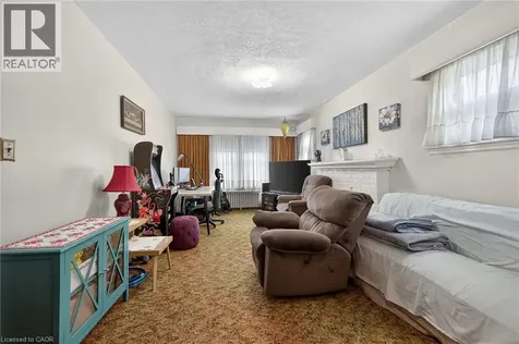 96 Barnesdale Boulevard Hamilton ON L8M 2V6