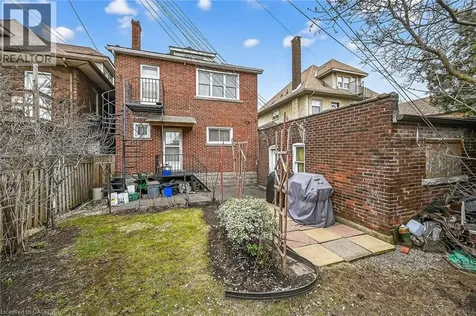 96 Barnesdale Boulevard Hamilton ON L8M 2V6