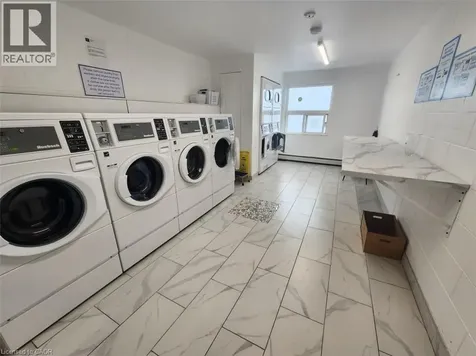 279 Chandler Drive Kitchener ON N2E 1X6
