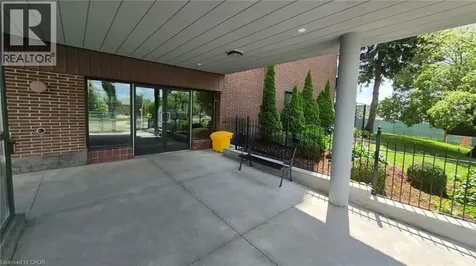 279 Chandler Drive Kitchener ON N2E 1X6