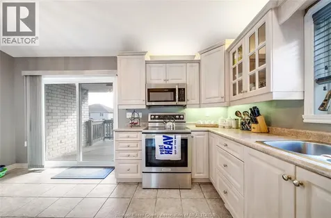 1596 Morningstar Avenue Windsor ON N8P 1P9