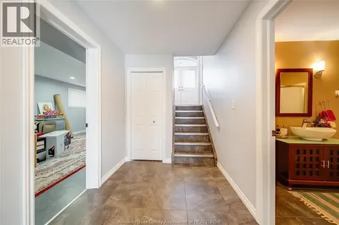1596 Morningstar Avenue Windsor ON N8P 1P9