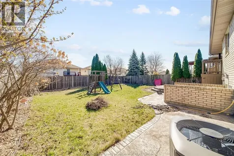 1596 Morningstar Avenue Windsor ON N8P 1P9