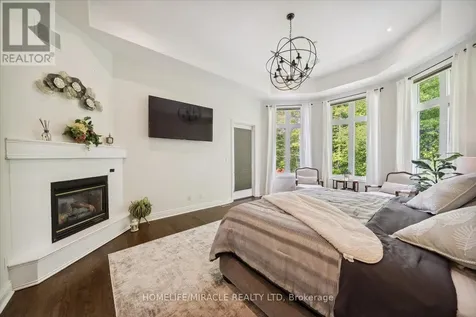 12 Deer Run Uxbridge ON L9P 0K9