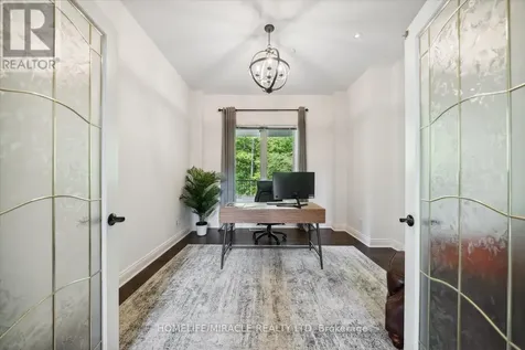 12 Deer Run Uxbridge ON L9P 0K9