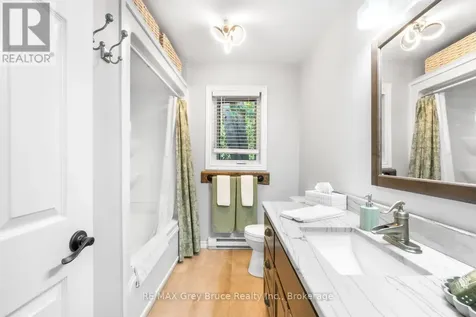 1208 Sunset Drive South Bruce Peninsula ON N0H 2T0