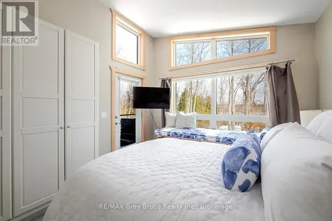 78 Maple Drive Northern Bruce Peninsula ON N0H 1Z0
