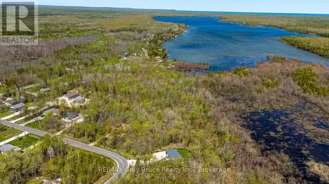 78 Maple Drive Northern Bruce Peninsula ON N0H 1Z0